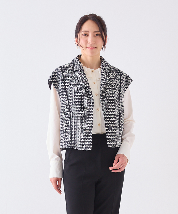 Muse Chic、Grace Ruffle、Grace Noirを使用したコーディネート